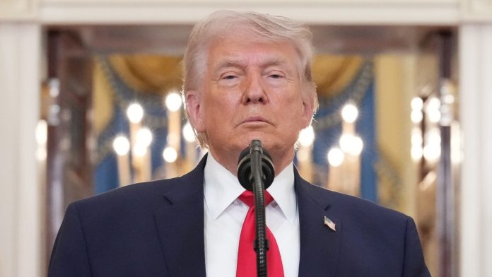 maxresdefault-230 Trump Walks Up to the Mic, Leaves Americans Breathless with Game-changing Announcement